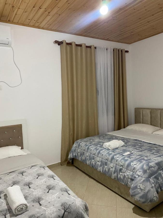 Lugina E Komanit Εξωτερικό φωτογραφία